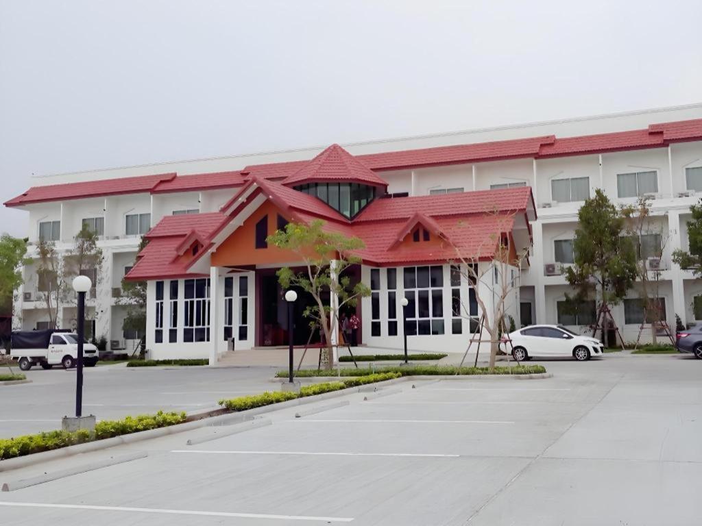 Silayok Grand Hotel Tak Ngoại thất bức ảnh